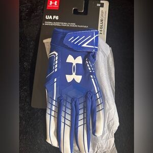 Under Armour Football gloves
